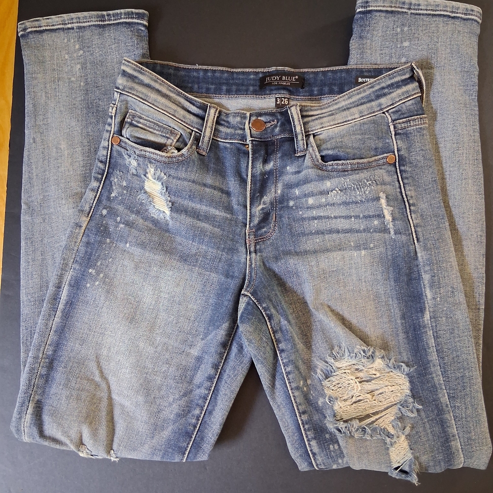 Judy Blue Womens Size 3 /26 Womens Distressed Skinny Boyfriend Fit Jeans Lt Blue